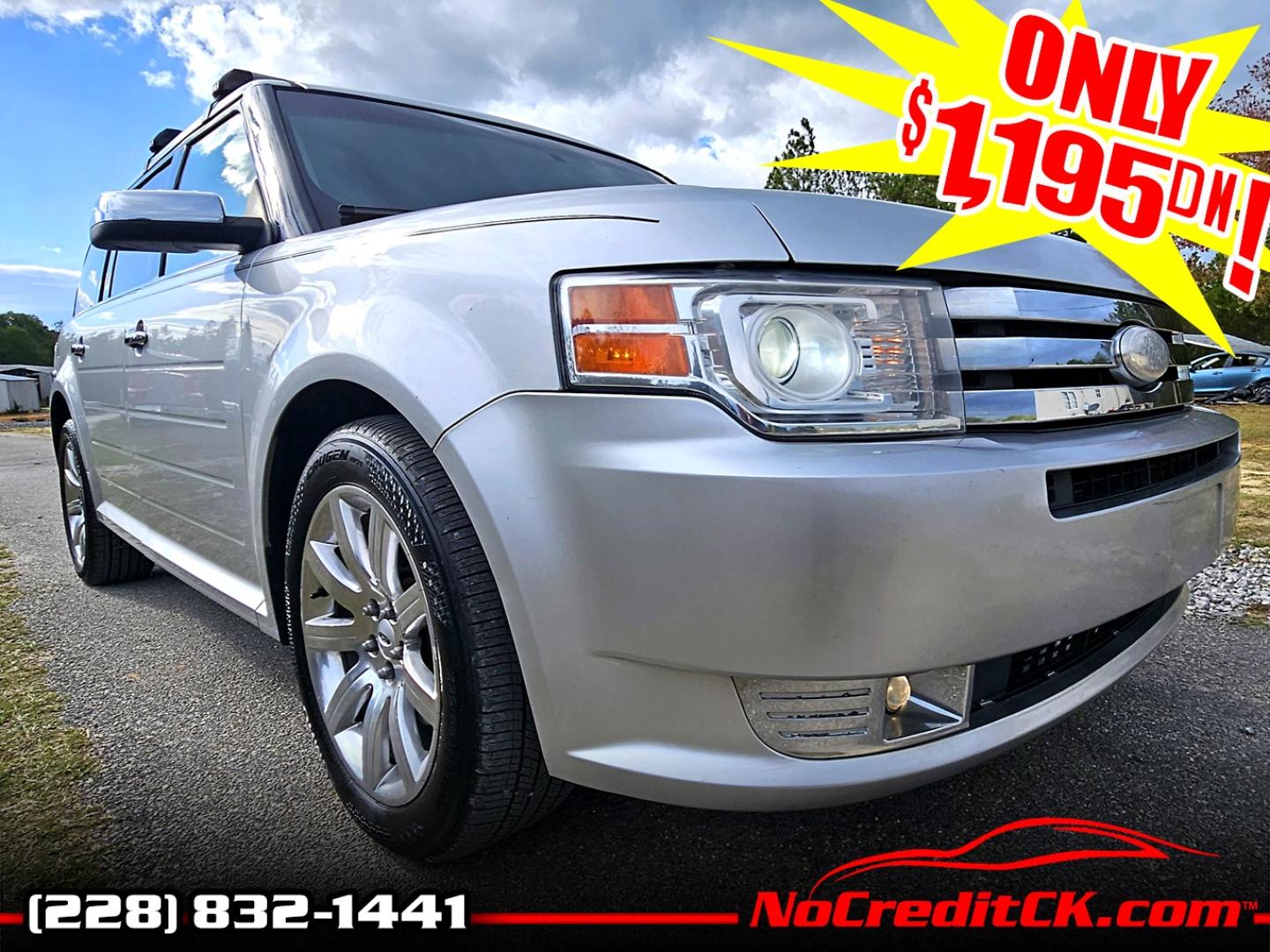 2012 Silver Ford Flex Limited FWD (2FMGK5DC3CB) with an 3.5L V6 DOHC 24V engine, 6-Speed Automatic Overdrive transmission, located at 18001 Kellogg Rd, Saucier, MS, 39574, (228) 832-1441, 139.421463, -76.641457 - Photo#0